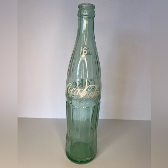 Vintage Coca Cola Green Glass Bottle 16 fl. oz. 1/2 Quart - Picture 12 of 16